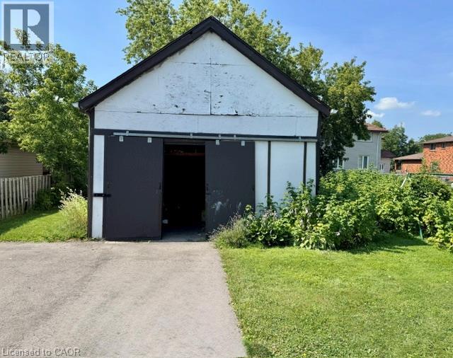 342 Barton Street Property Photo 9