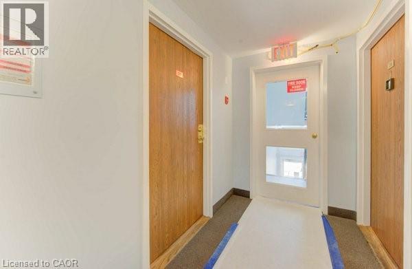 3085 Kingsway Drive Unit# 27 Property Photo 4