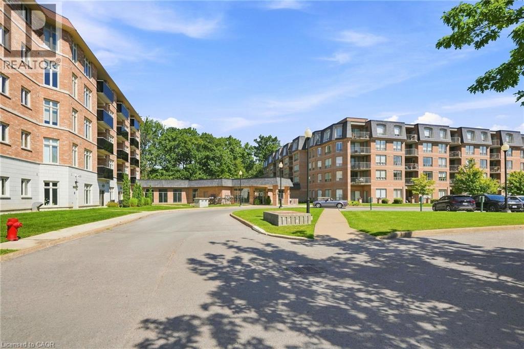 8111 Forest Glen Drive Unit# 521 Property Photo 3