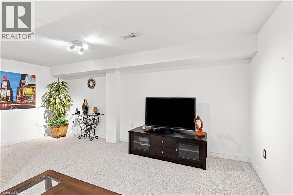 25 Stickland Lane Property Photo 34