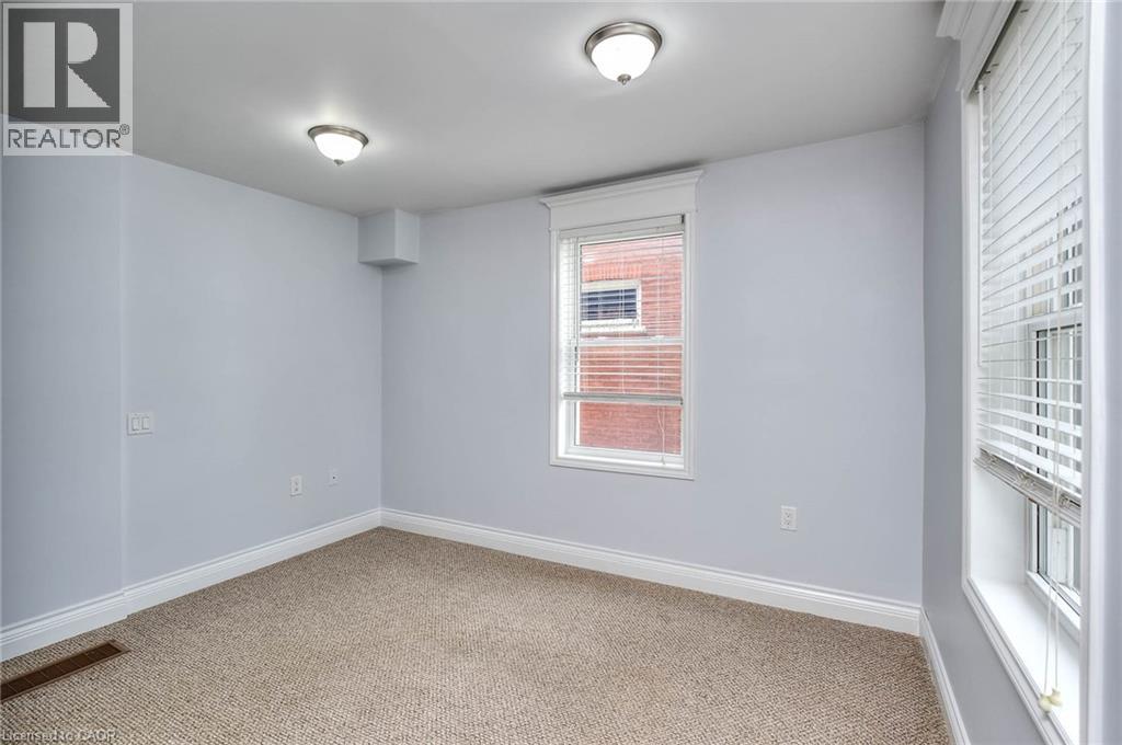 1344/1346 King Street E Property Photo 16