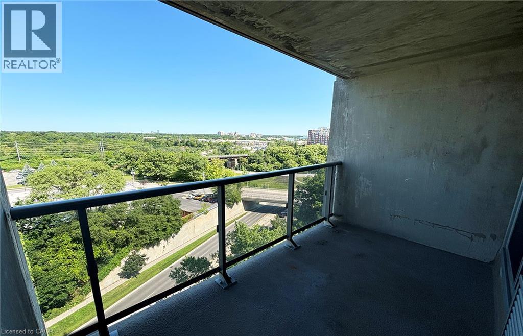 20 Speers Road Unit# 1004 Property Photo 11