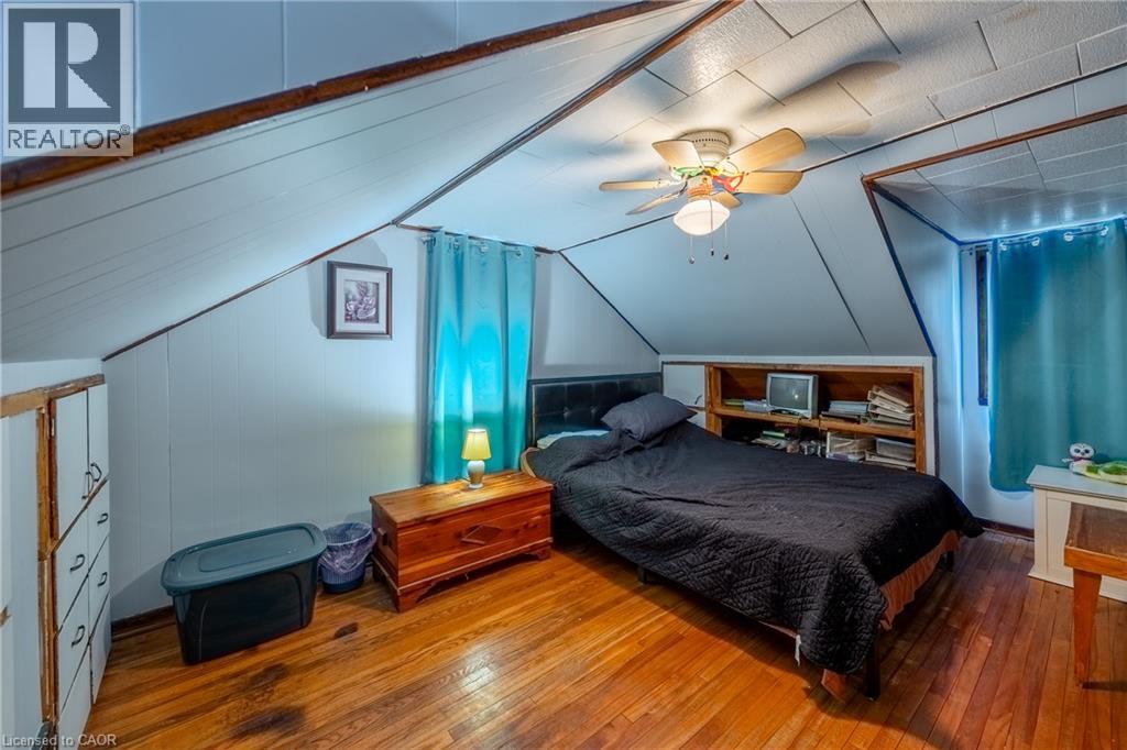 446 East Street Property Photo 15
