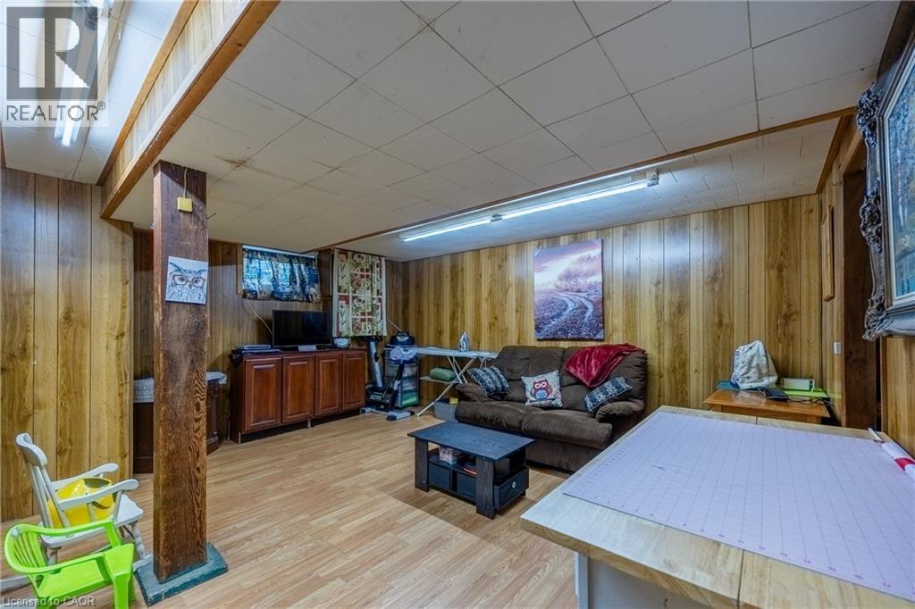 446 East Street Property Photo 16