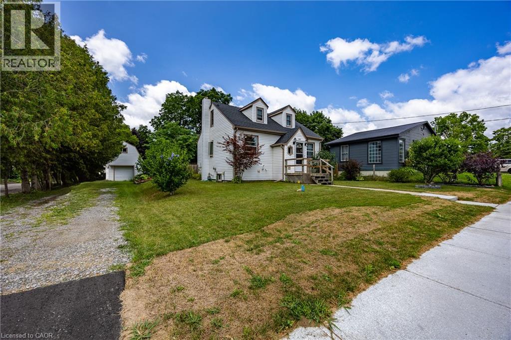 446 East Street Property Photo 24