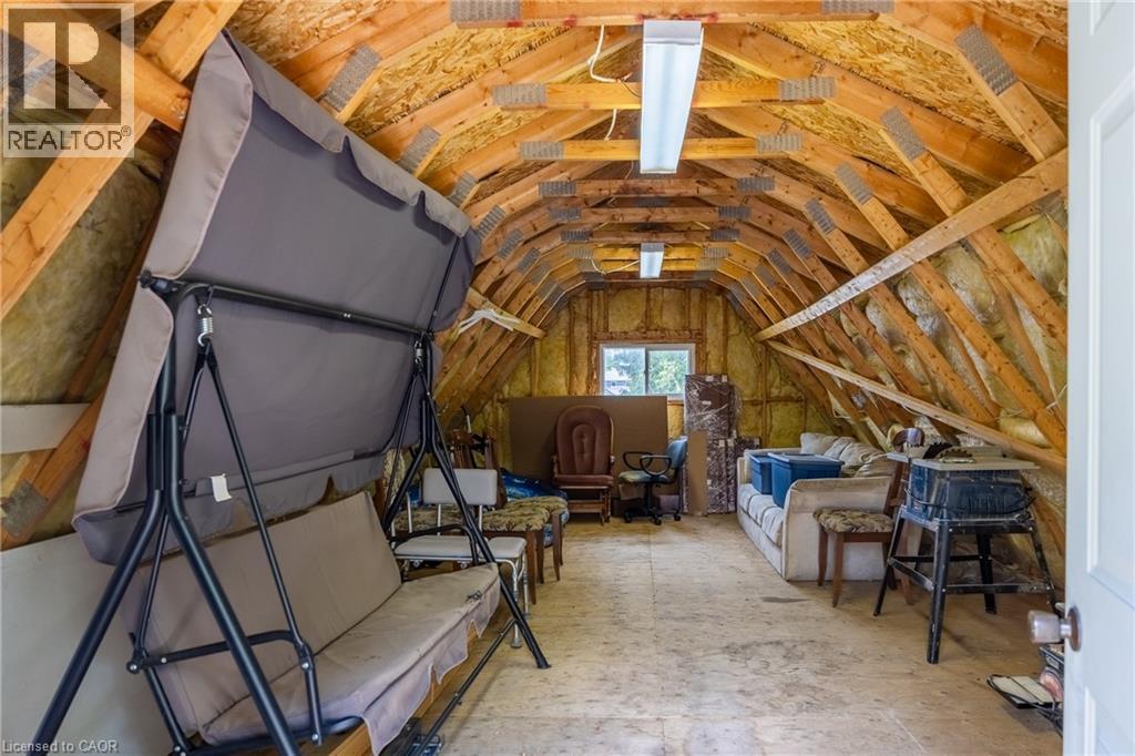 446 East Street Property Photo 30