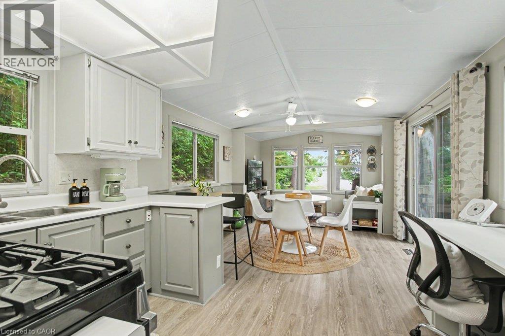 673 Brant-waterloo Road Unit# 77 Property Photo 22