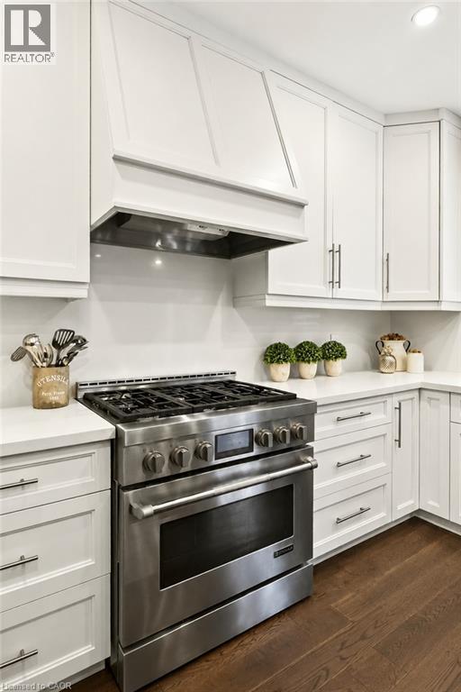 18 Pelham Drive Property Photo 15