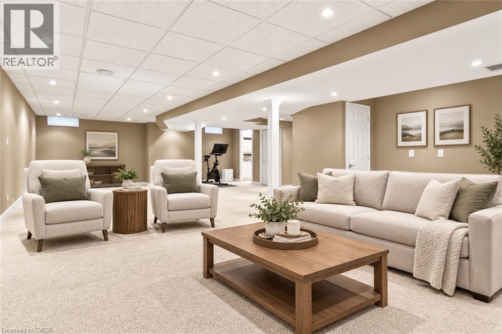 18 Pelham Drive Property Photo 35