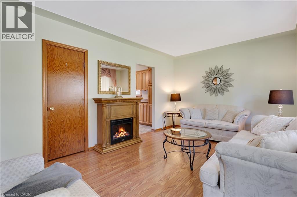 94 Ottawa Crescent Property Photo 6