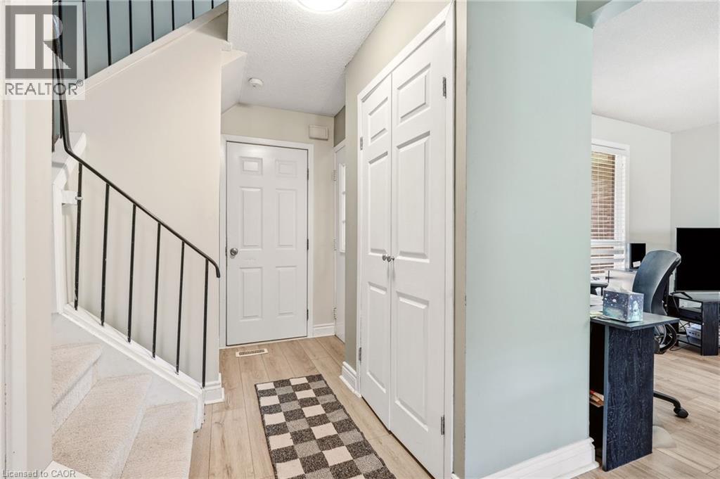 4 Eileen Street Property Photo 7