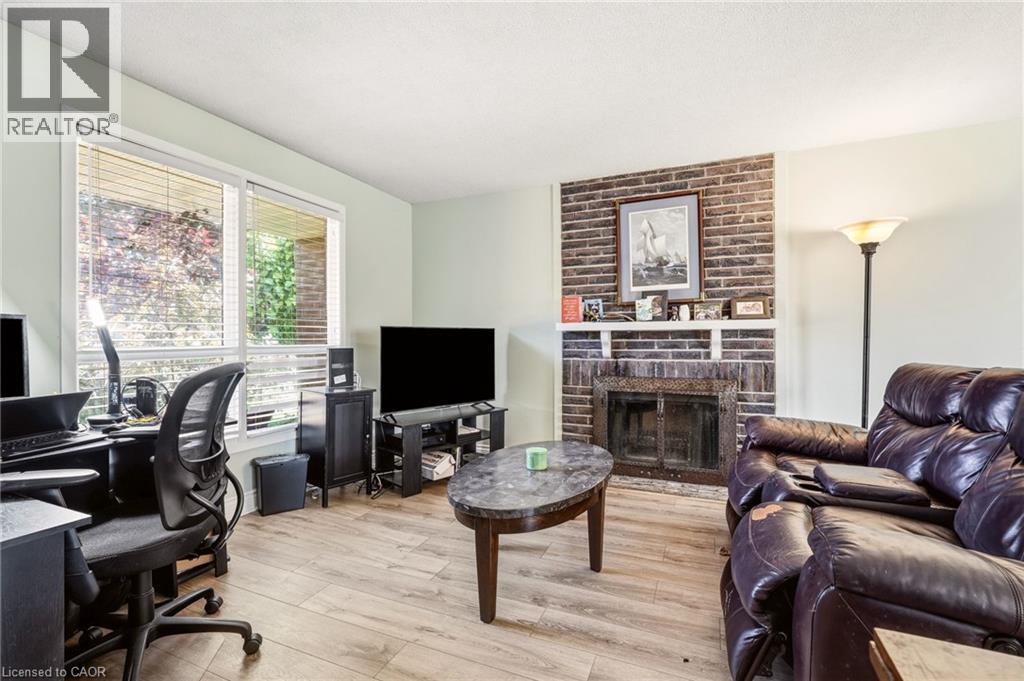 4 Eileen Street Property Photo 8