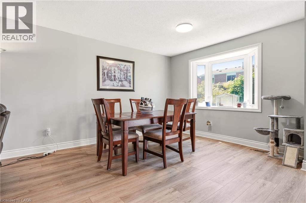 4 Eileen Street Property Photo 12