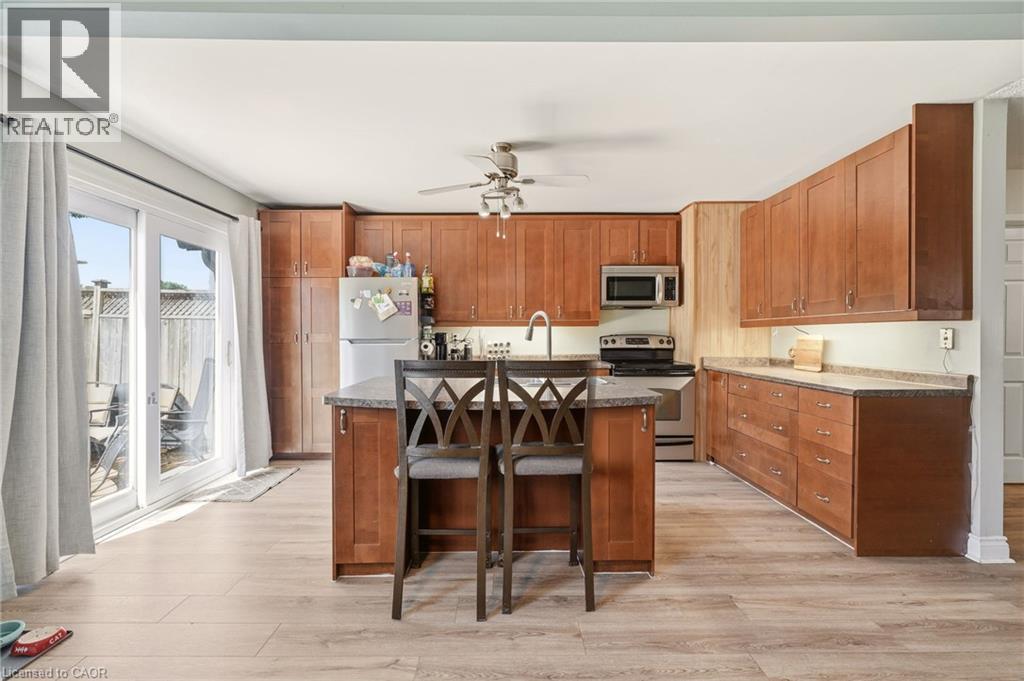 4 Eileen Street Property Photo 15