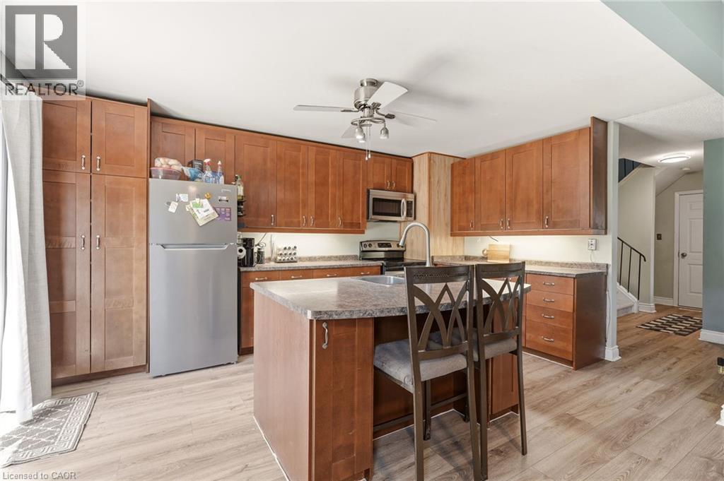 4 Eileen Street Property Photo 16