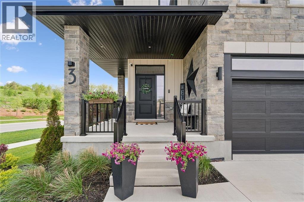 3 Queensbrook Crescent Property Photo 3
