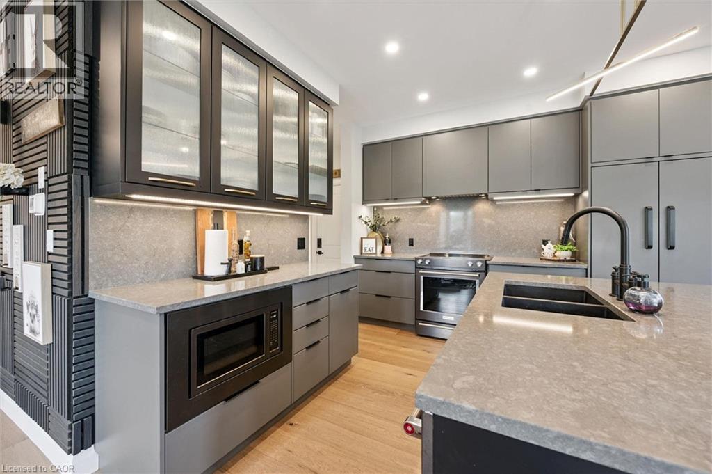 3 Queensbrook Crescent Property Photo 7