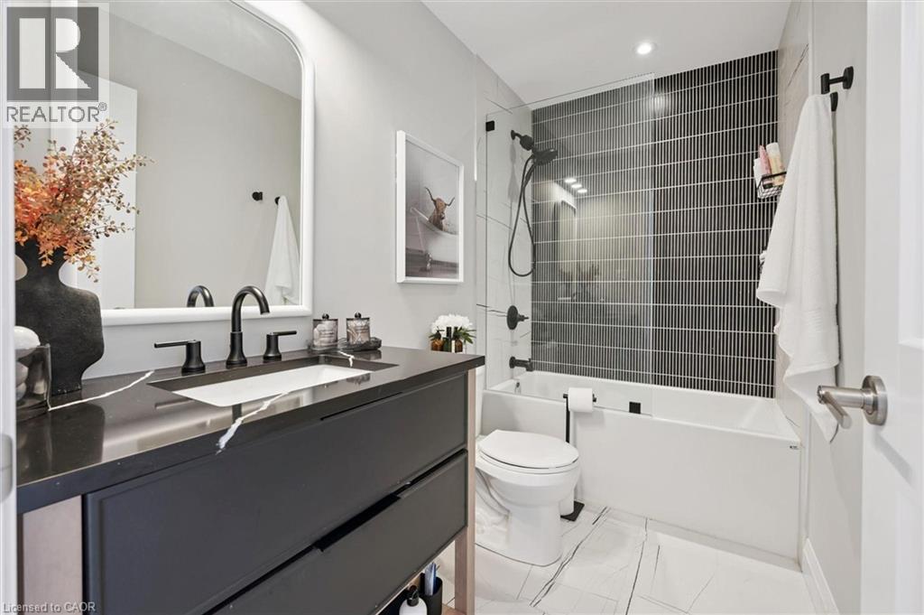 3 Queensbrook Crescent Property Photo 22