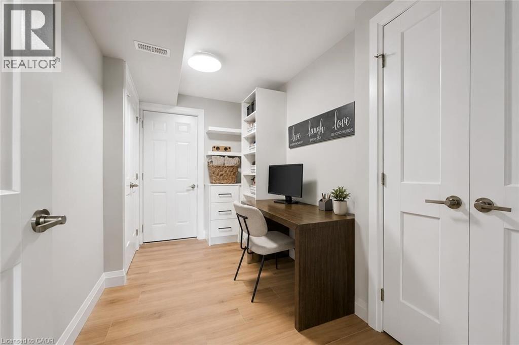 3 Queensbrook Crescent Property Photo 27