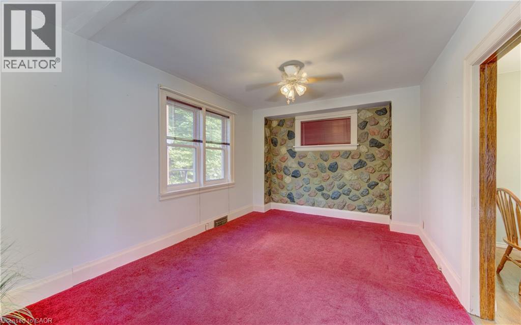 224 Weber Street E Property Photo 12
