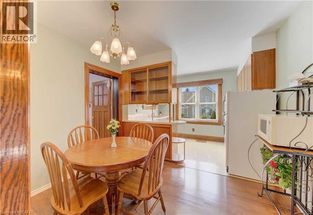 224 Weber Street E Property Photo 16