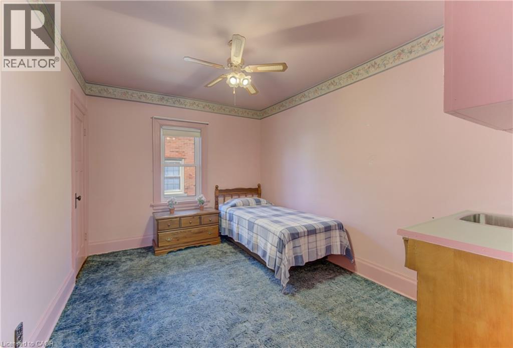 224 Weber Street E Property Photo 25