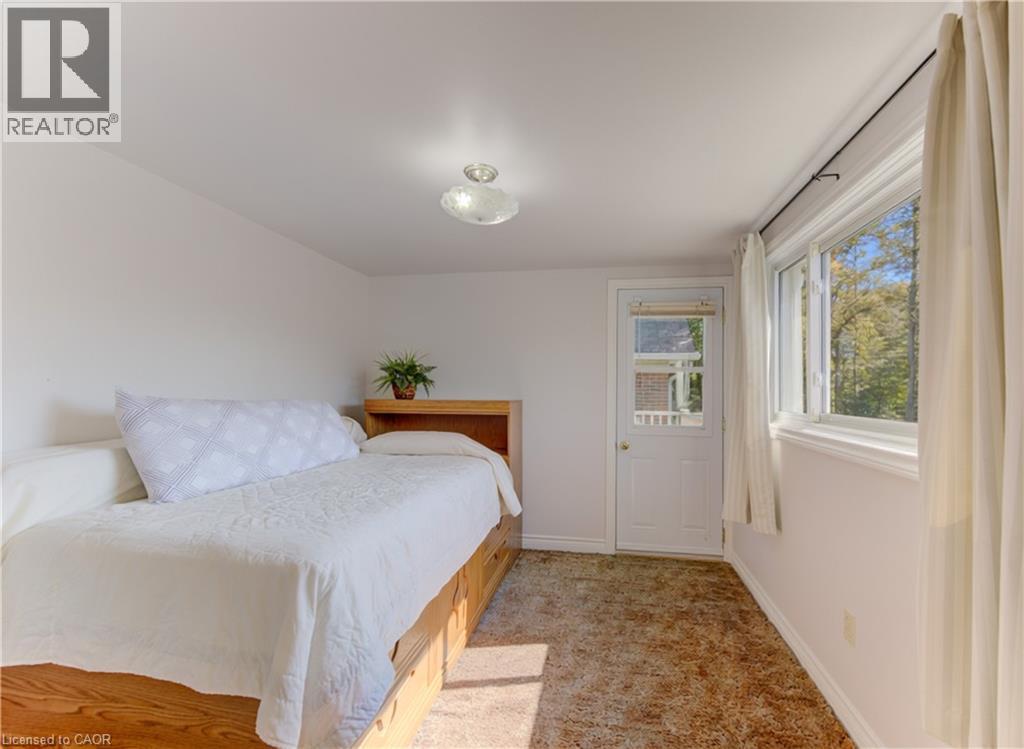 224 Weber Street E Property Photo 32