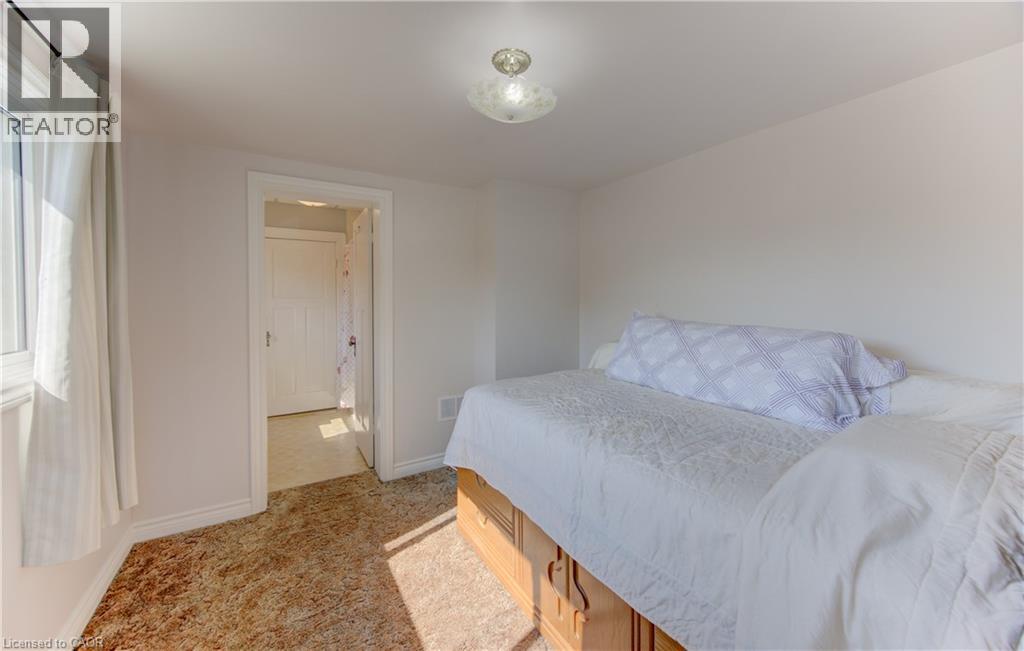 224 Weber Street E Property Photo 33