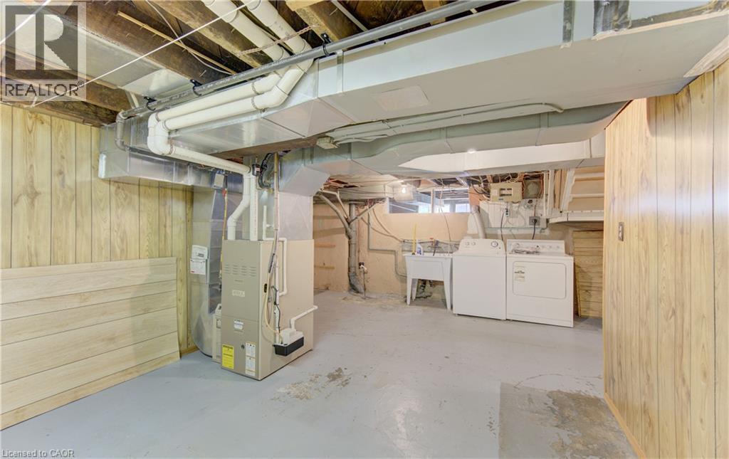 224 Weber Street E Property Photo 41