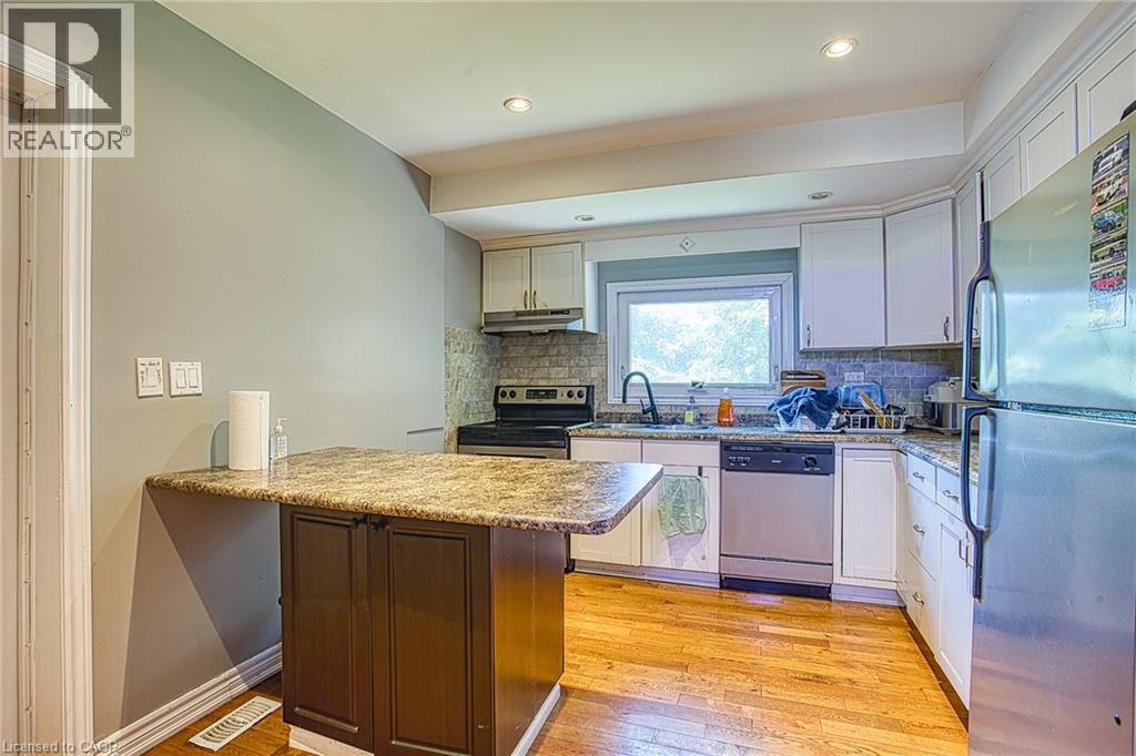 99 Mohawk Road W Property Photo 6