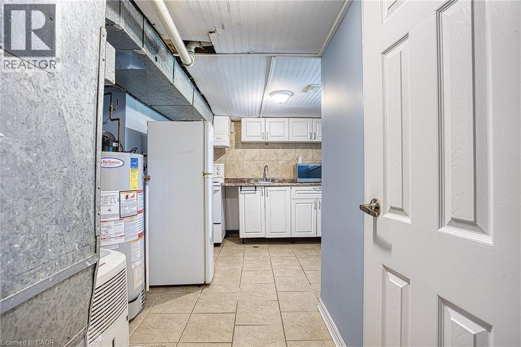 99 Mohawk Road W Property Photo 17