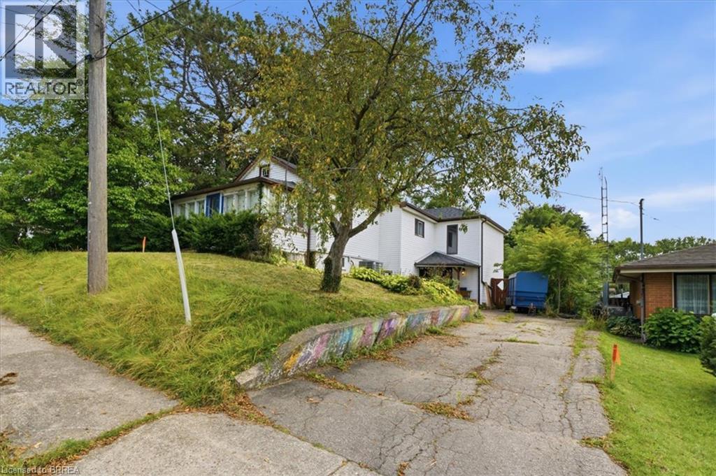 367 Nelson Street Property Photo 2