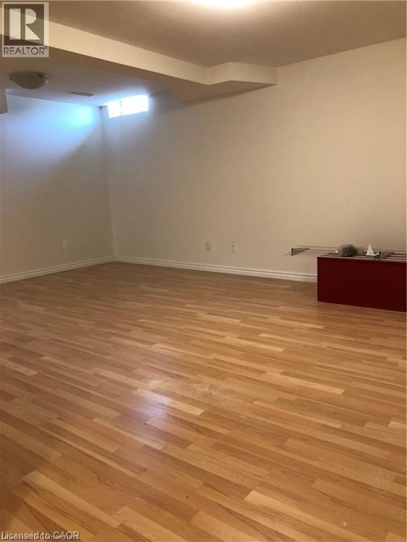 3 Lancer Court Unit# Lower Property Photo 7