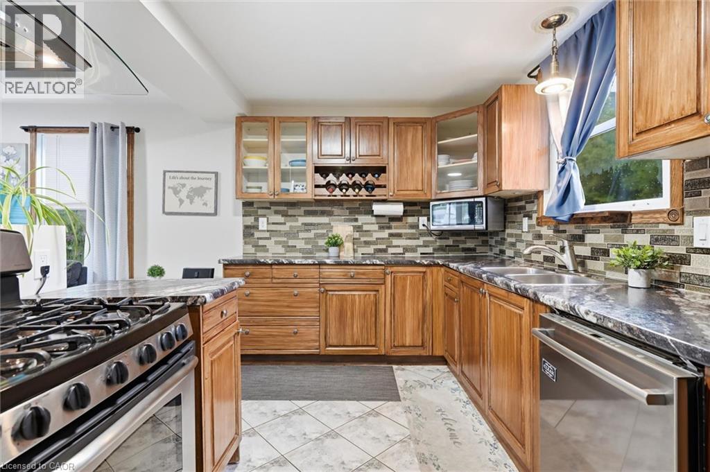 450 East 42nd Street Property Photo 10