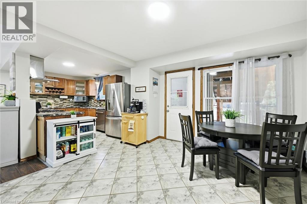 450 East 42nd Street Property Photo 14