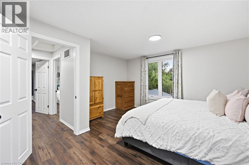 450 East 42nd Street Property Photo 21