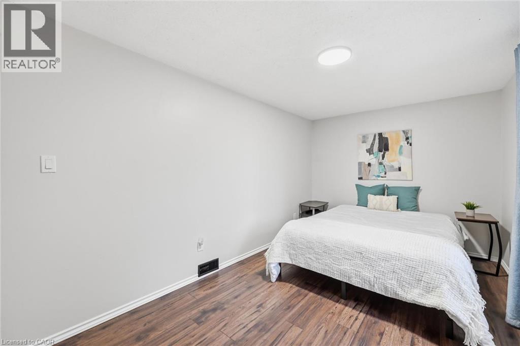 450 East 42nd Street Property Photo 24