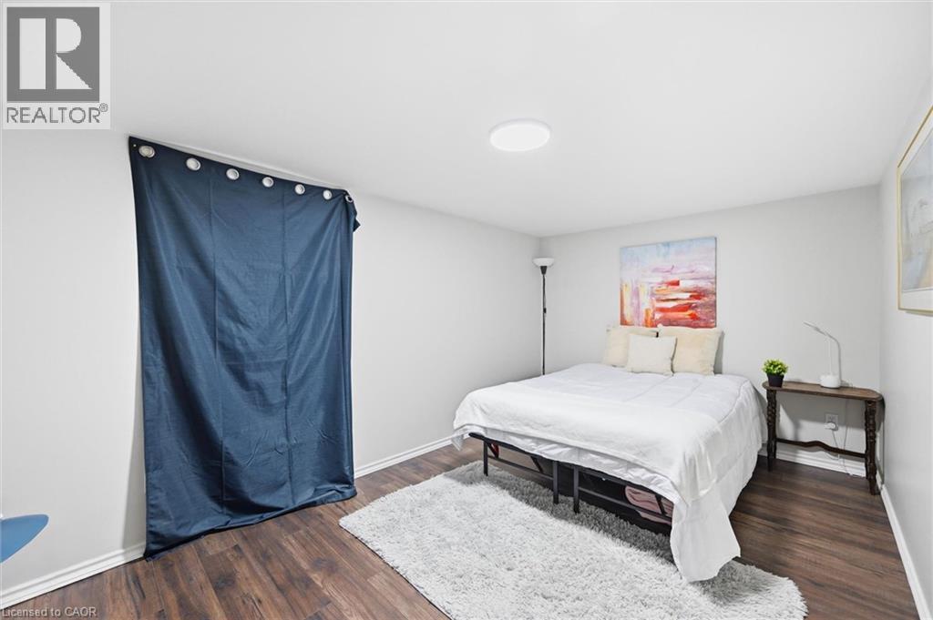 450 East 42nd Street Property Photo 28