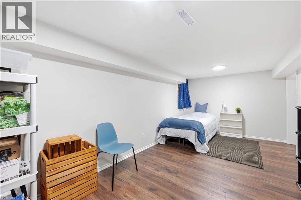 450 East 42nd Street Property Photo 33