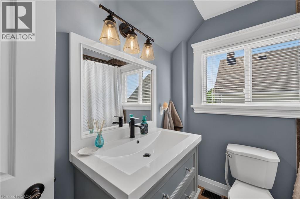 109 Hodgkins Avenue Property Photo 31