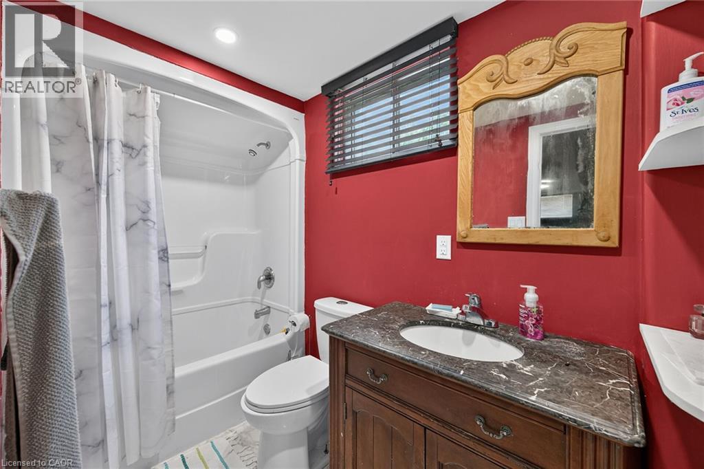 109 Hodgkins Avenue Property Photo 41