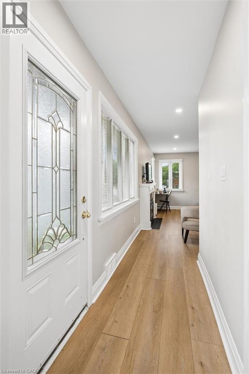 1030 Queens Boulevard Unit# Upper Property Photo 7