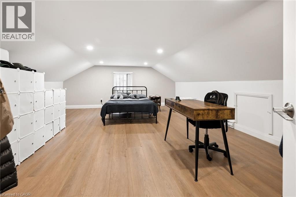 1030 Queens Boulevard Unit# Upper Property Photo 25