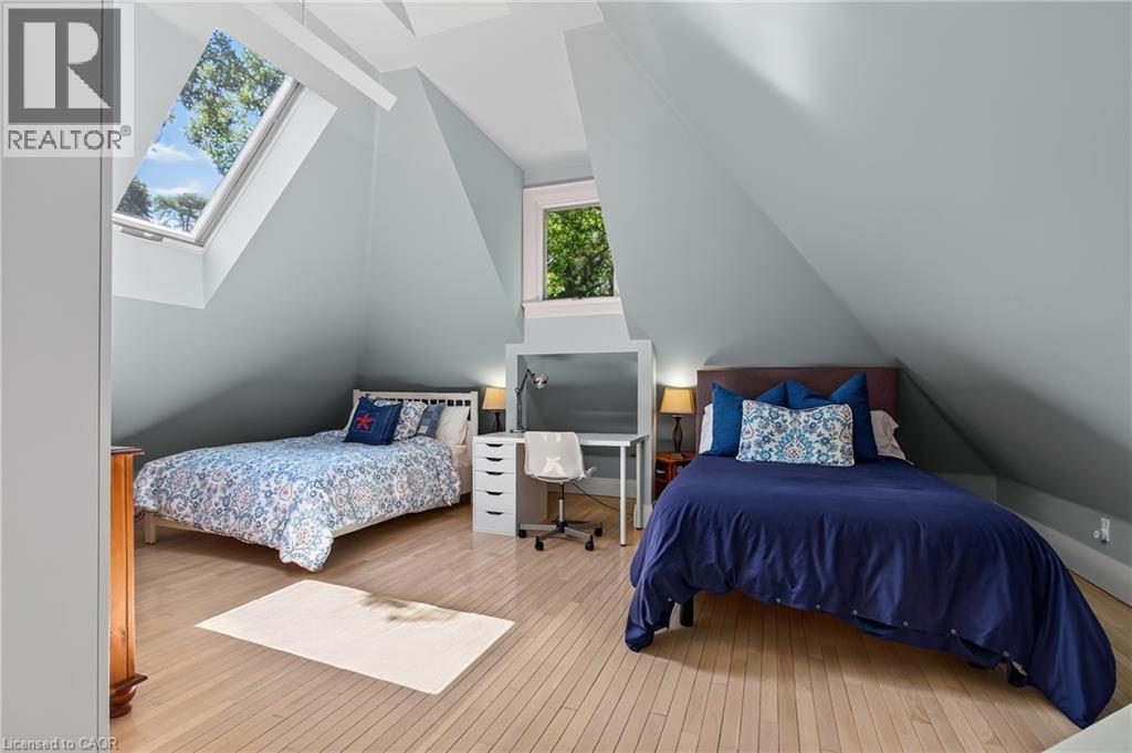 1391 Queen Victoria Avenue Property Photo 33