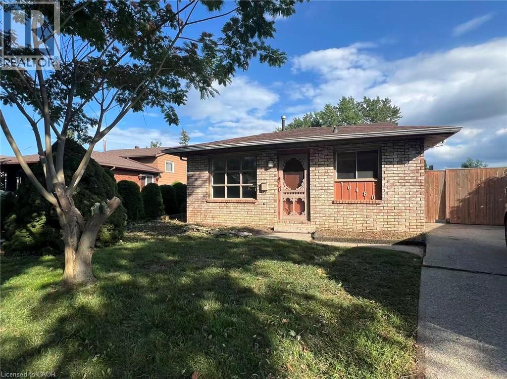 10480 Lonsdale Crescent Property Photo 1