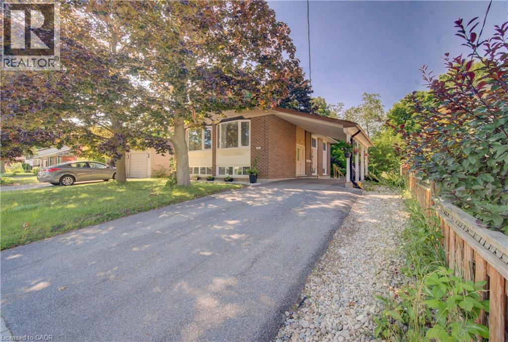259 VILLAGE Road Property Photo 1