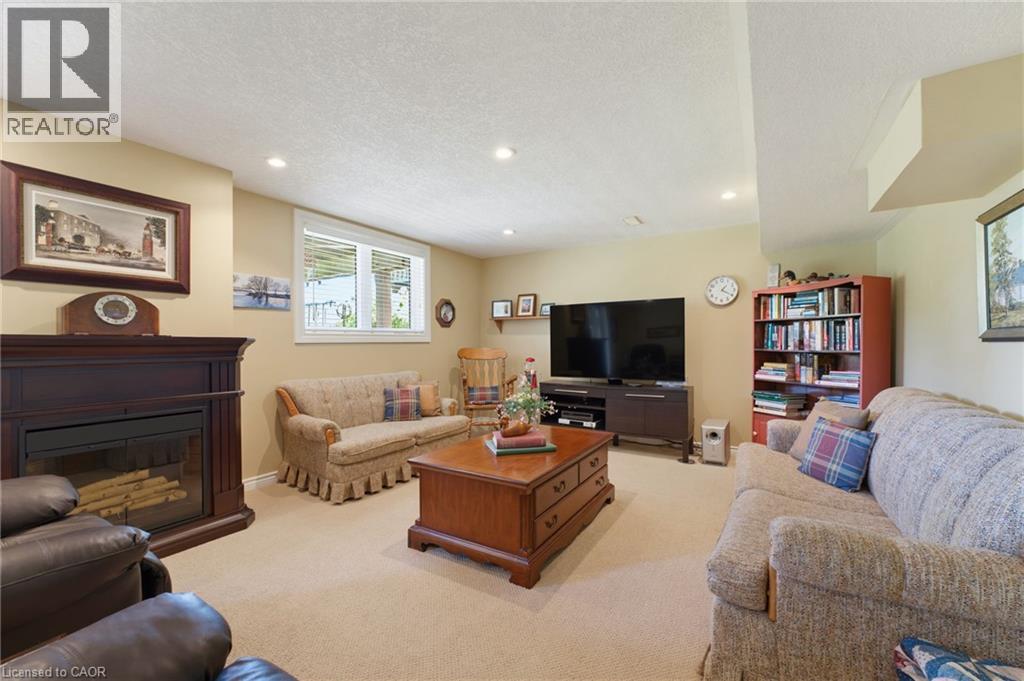 310 Southbrook Drive Unit# 17 Property Photo 21