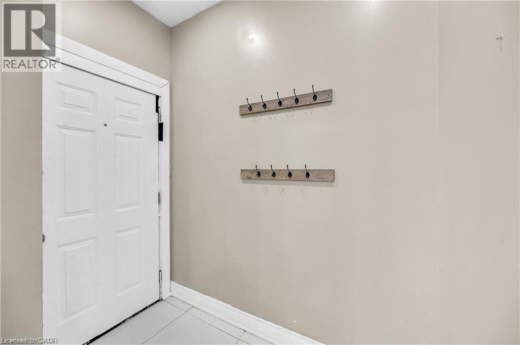 334 Cannon Street E Property Photo 3