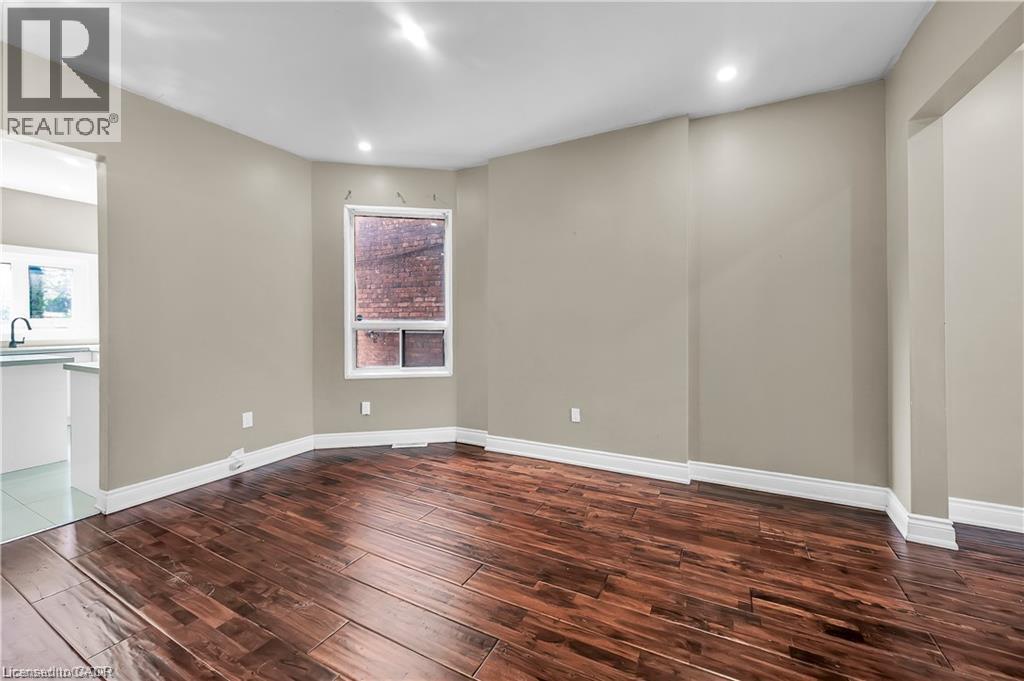 334 Cannon Street E Property Photo 8