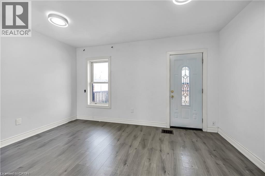 334 Cannon Street E Property Photo 24